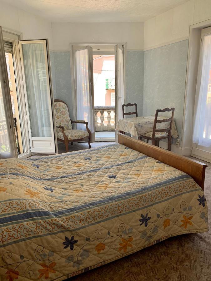 Hotel Restaurant D'Alsace Plombières-les-Bains Exteriör bild