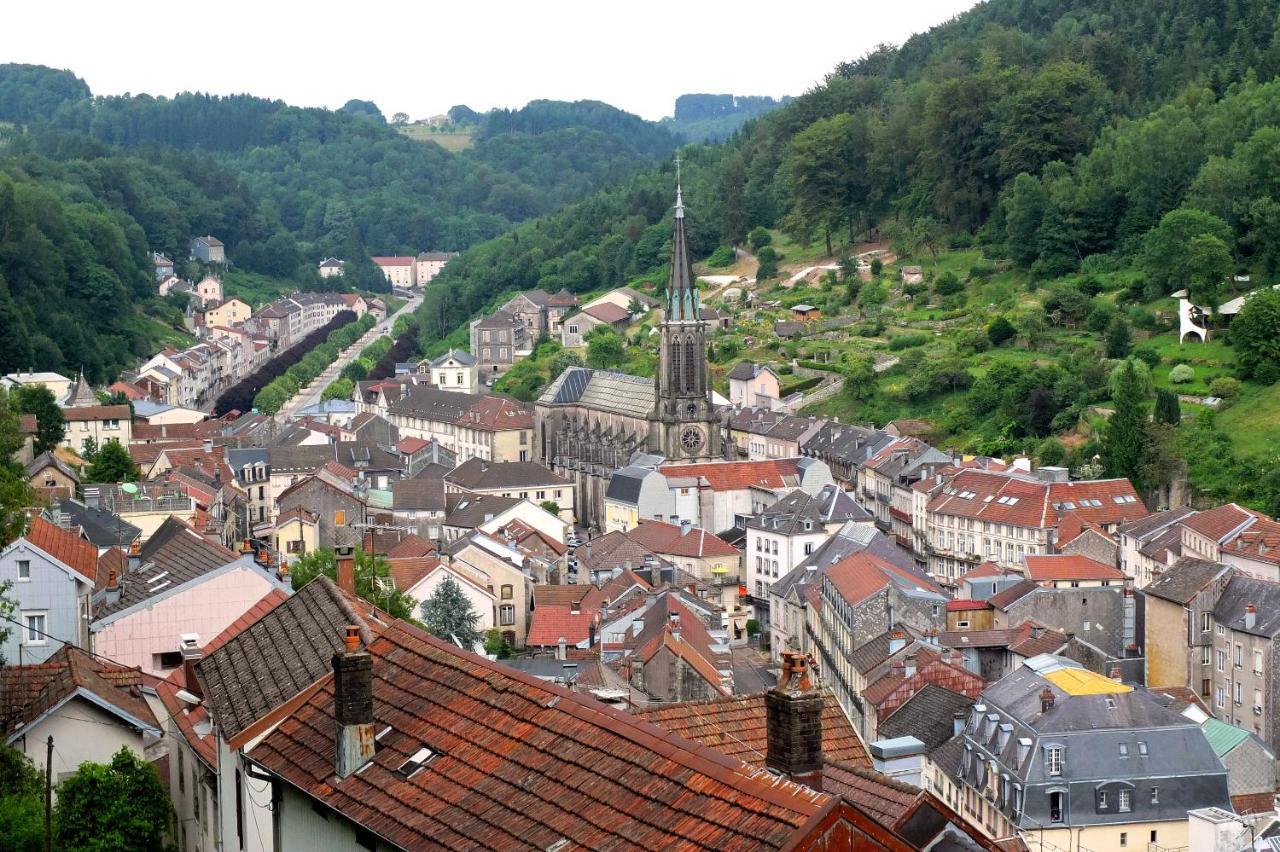 Hotel Restaurant D'Alsace Plombières-les-Bains Exteriör bild