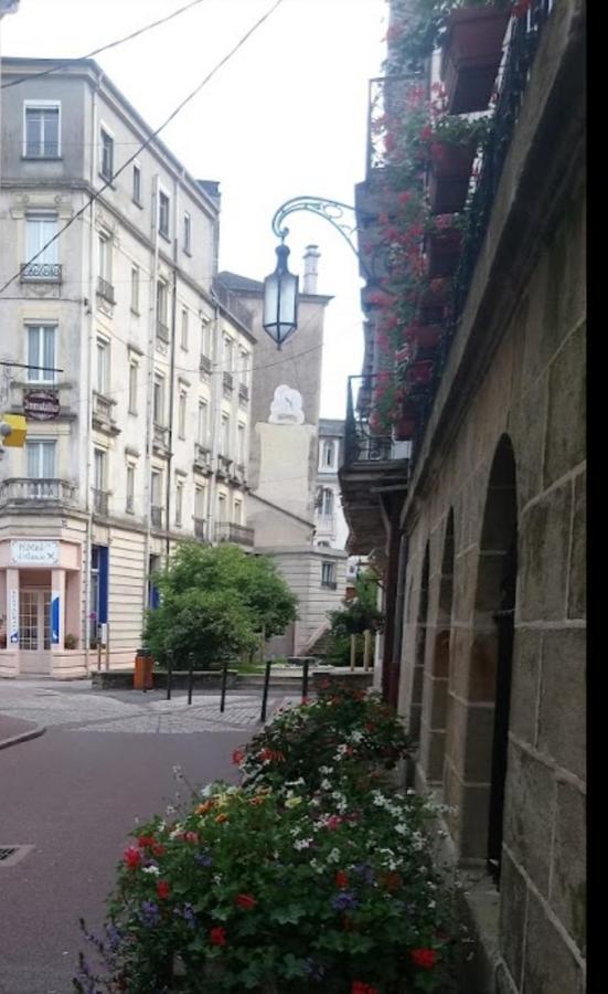 Hotel Restaurant D'Alsace Plombières-les-Bains Exteriör bild