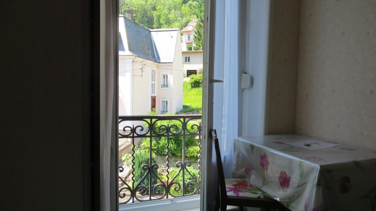 Hotel Restaurant D'Alsace Plombières-les-Bains Exteriör bild