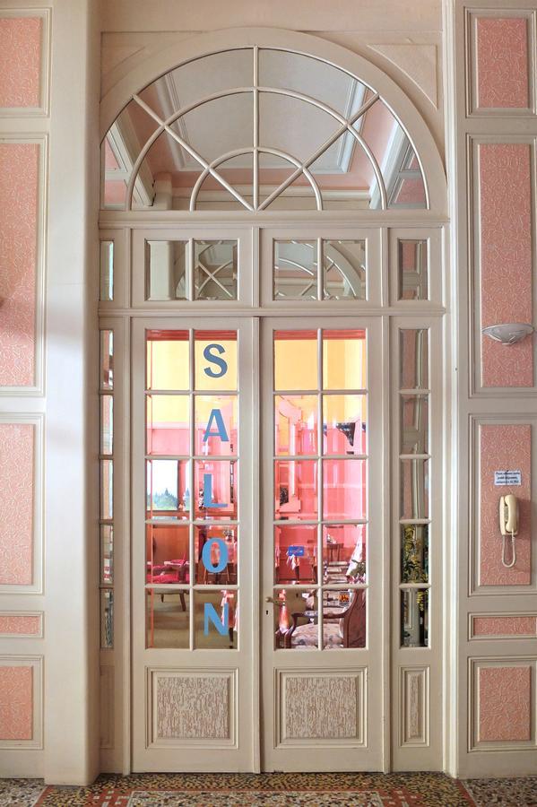Hotel Restaurant D'Alsace Plombières-les-Bains Exteriör bild