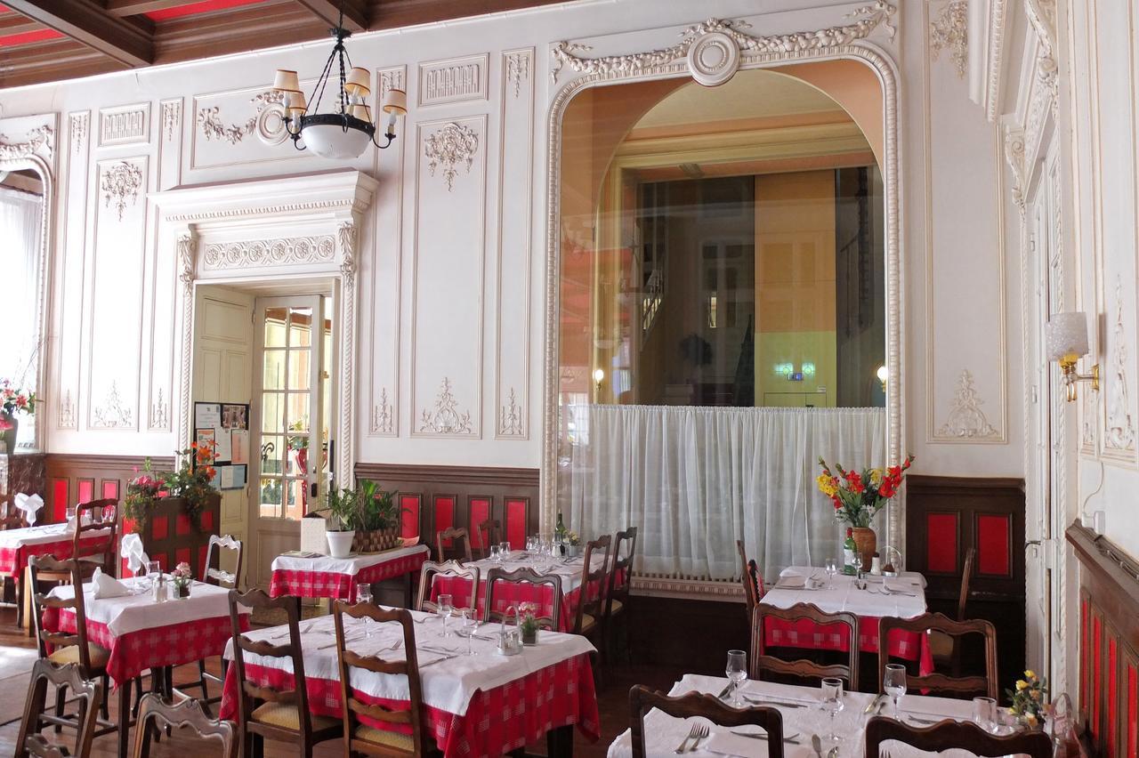 Hotel Restaurant D'Alsace Plombières-les-Bains Exteriör bild